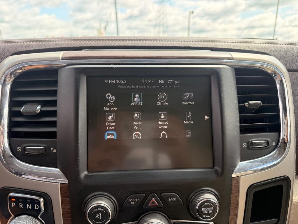 RAM 1500 Laramie Crew Cab LWB 4WD 2015