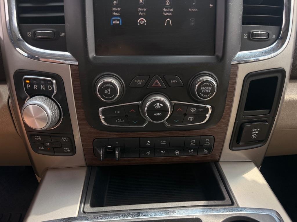 RAM 1500 Laramie Crew Cab LWB 4WD 2015