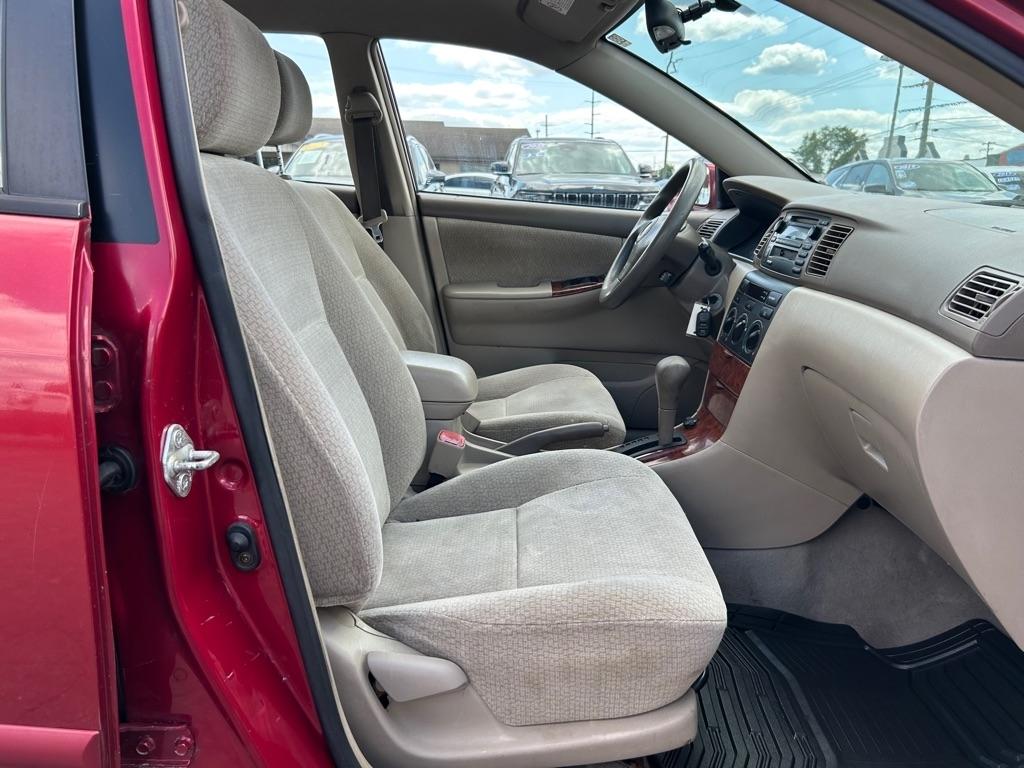 Toyota Corolla CE 2004