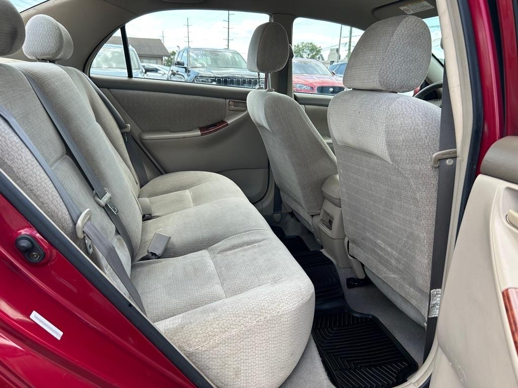 Toyota Corolla CE 2004