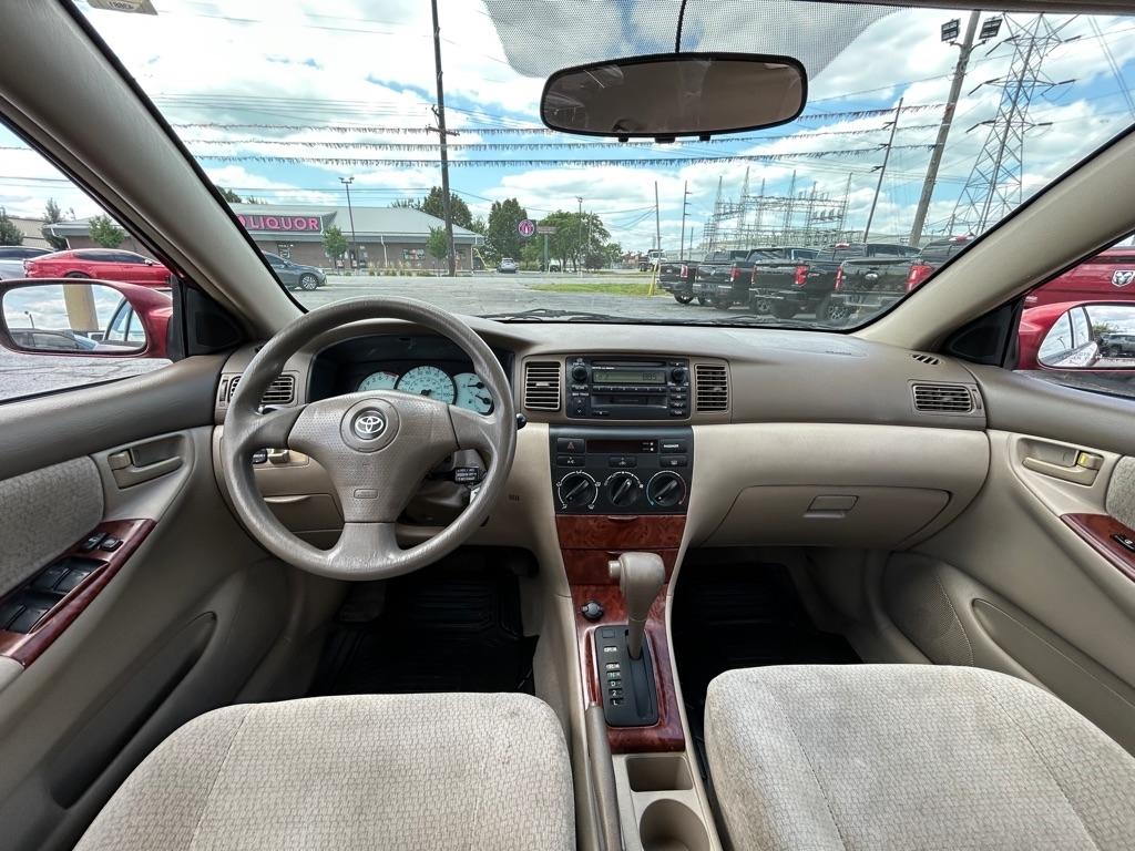 Toyota Corolla CE 2004