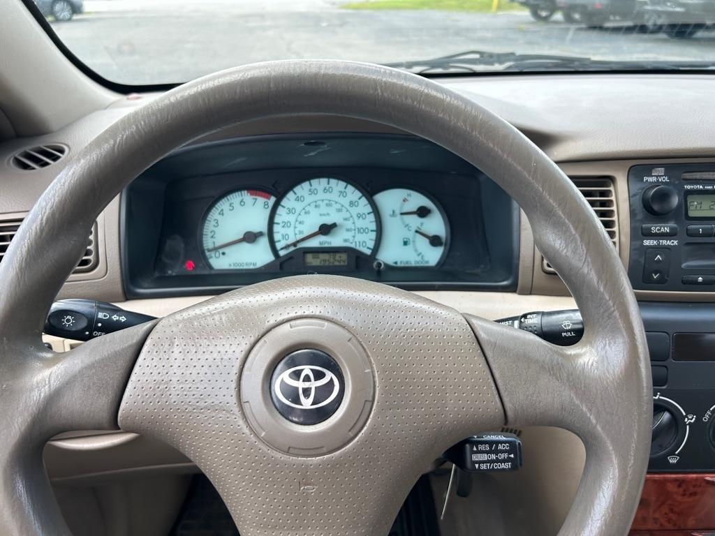 Toyota Corolla CE 2004