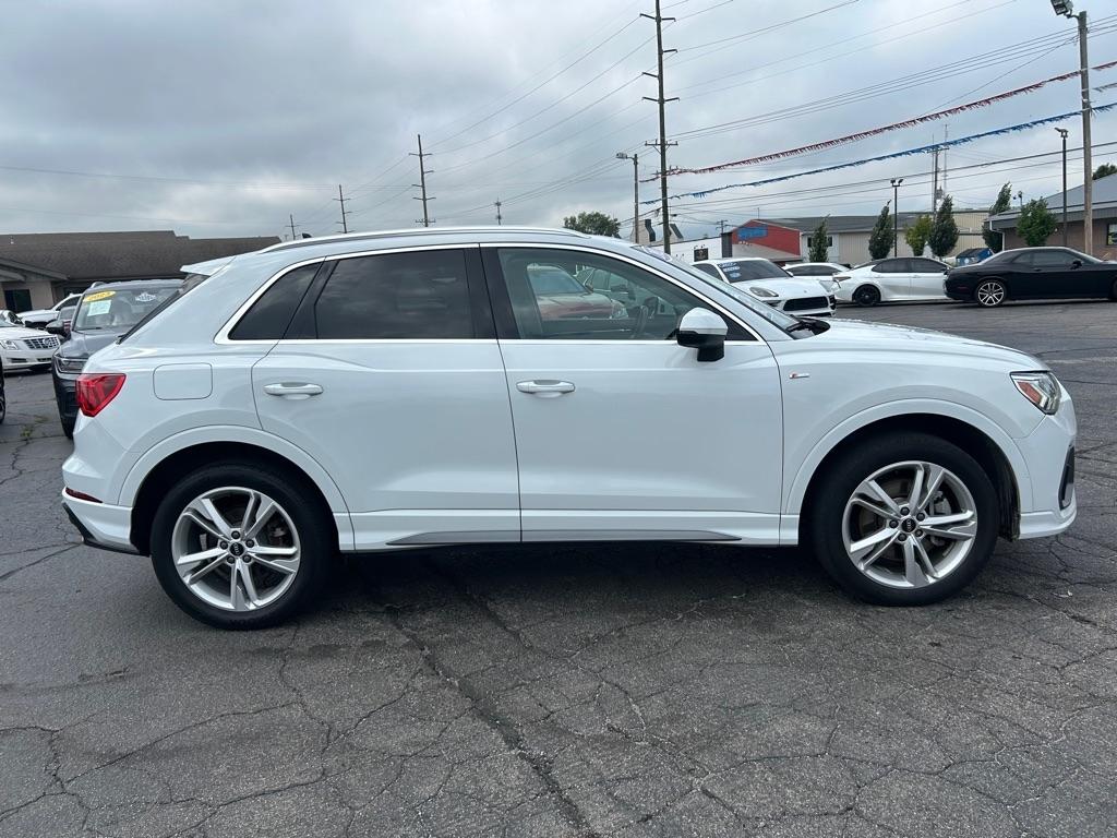Audi Q3 S line Premium Plus quattro 2022