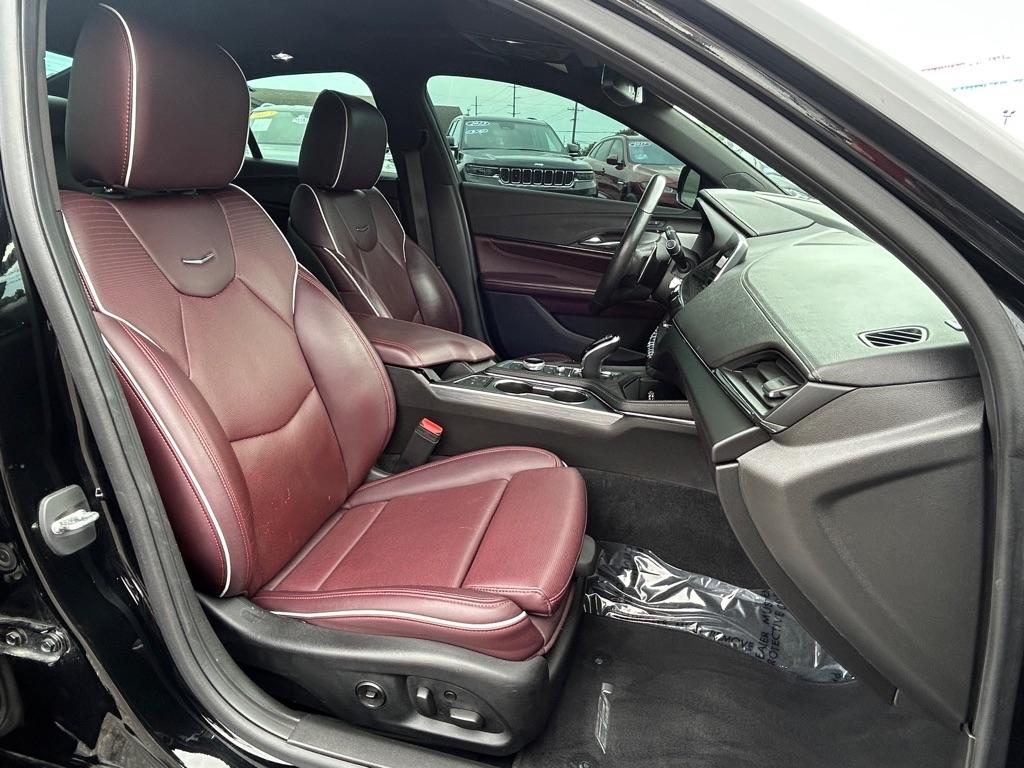 Cadillac CT4 V 2020