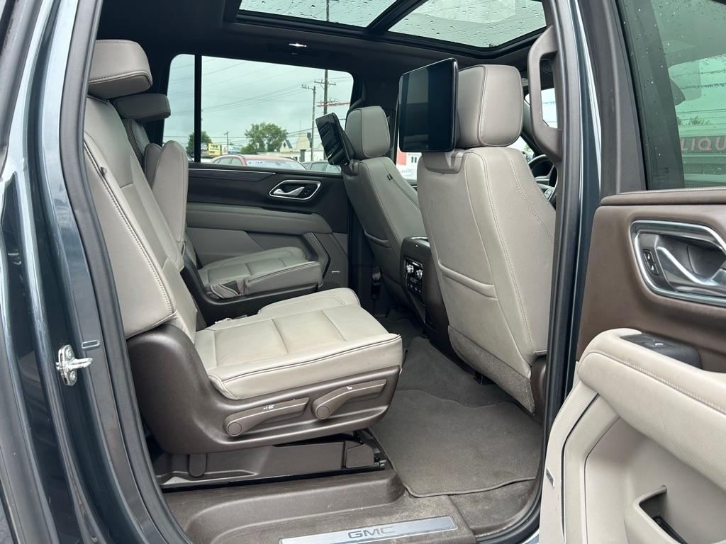 GMC Yukon XL SLT 4WD 2021