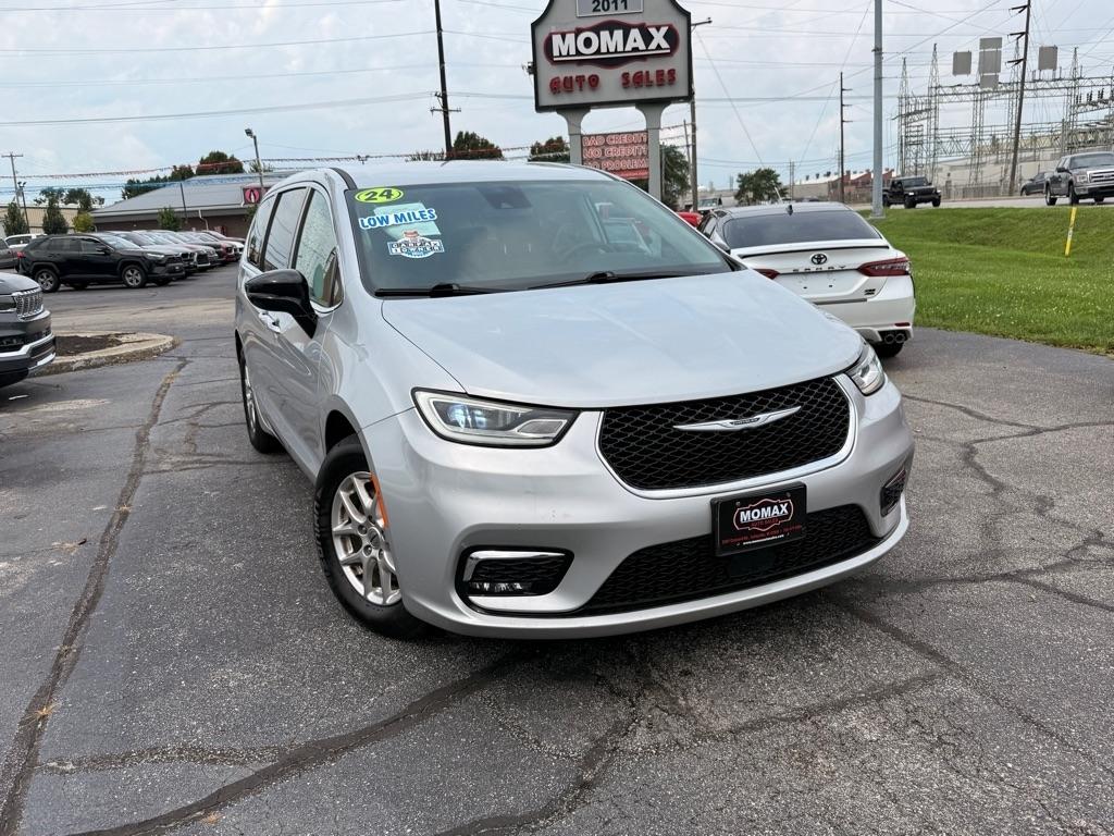 Chrysler Pacifica Touring L 2024