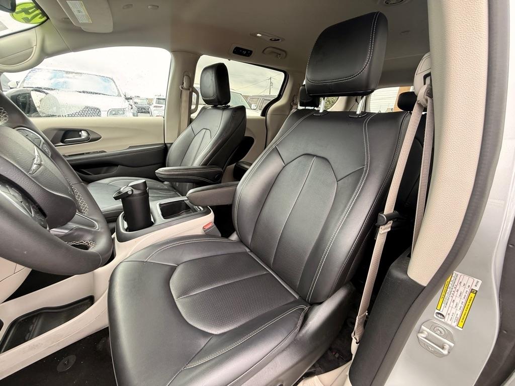 Chrysler Pacifica Touring L 2024