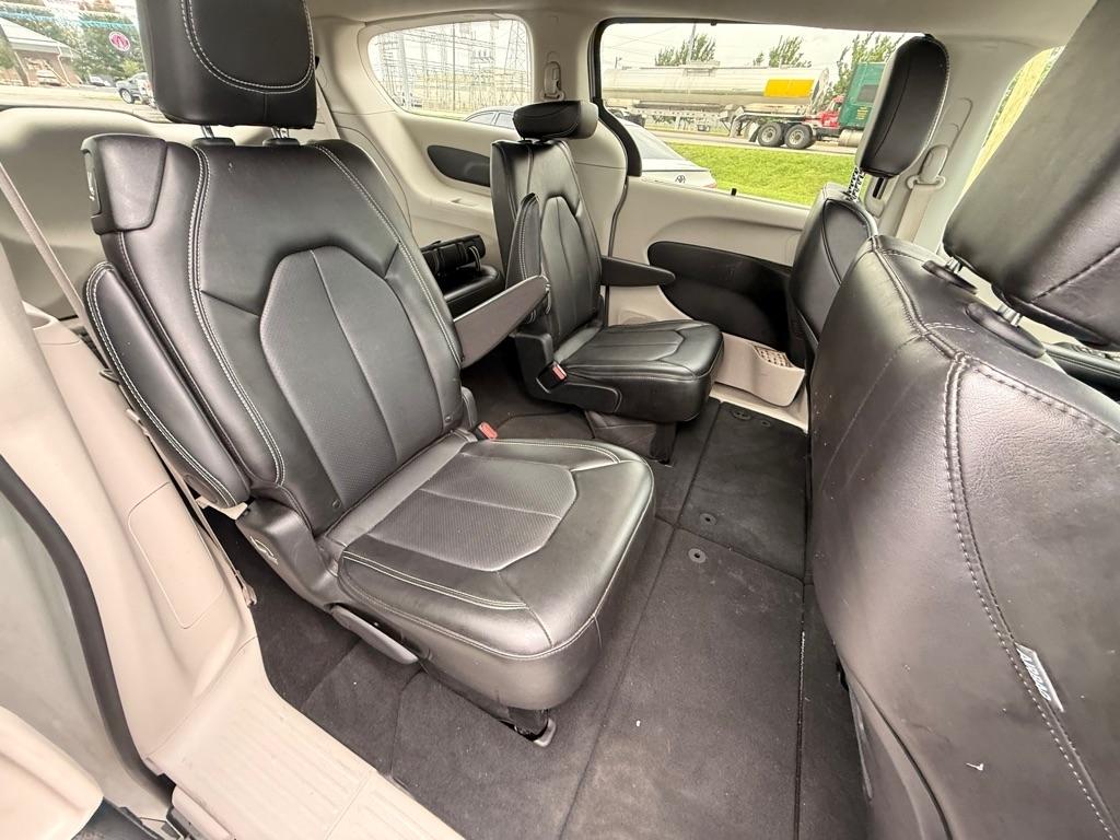 Chrysler Pacifica Touring L 2024