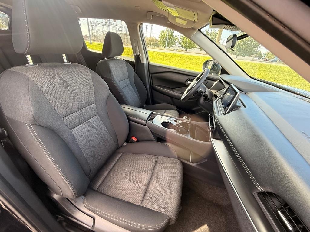 Nissan Rogue SV 2024