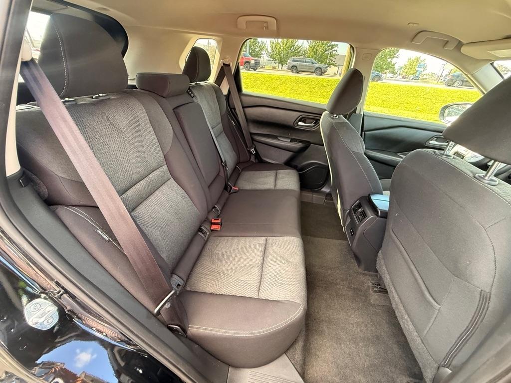 Nissan Rogue SV 2024