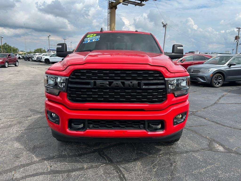 RAM 2500 Tradesman Crew Cab SWB 4WD 2024