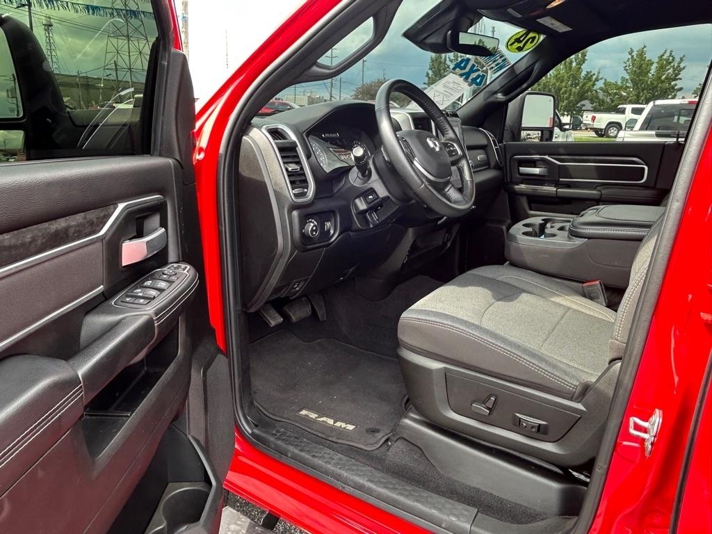 RAM 2500 Tradesman Crew Cab SWB 4WD 2024