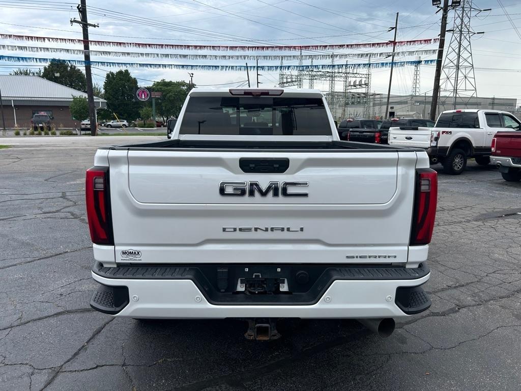GMC Sierra 2500HD Denali Ultimate Crew Cab 4WD 2024