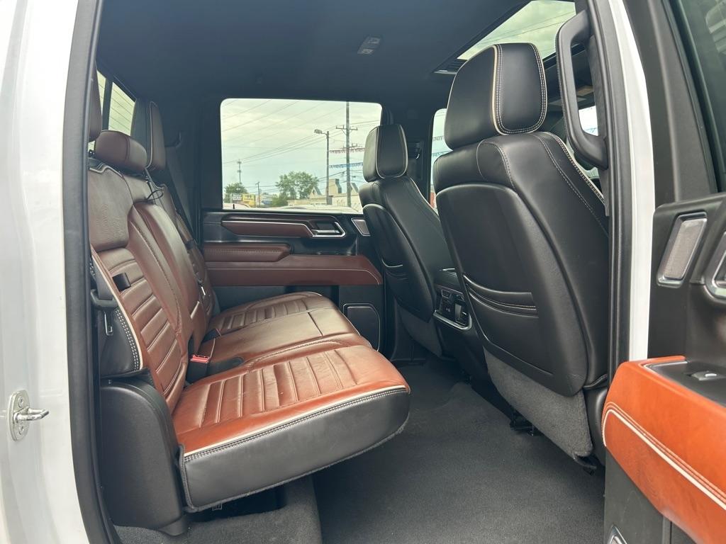 GMC Sierra 2500HD Denali Ultimate Crew Cab 4WD 2024