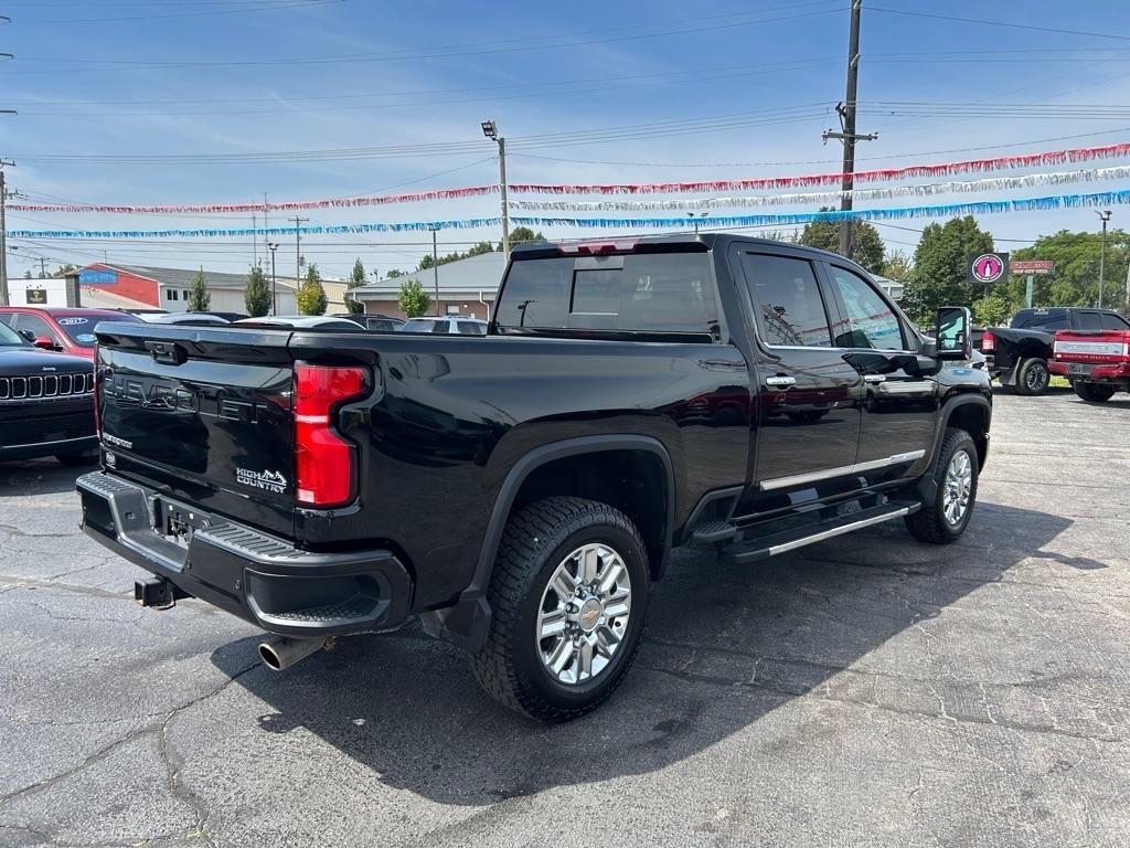 Chevrolet Silverado 3500HD High Country Crew Cab 4WD 2024