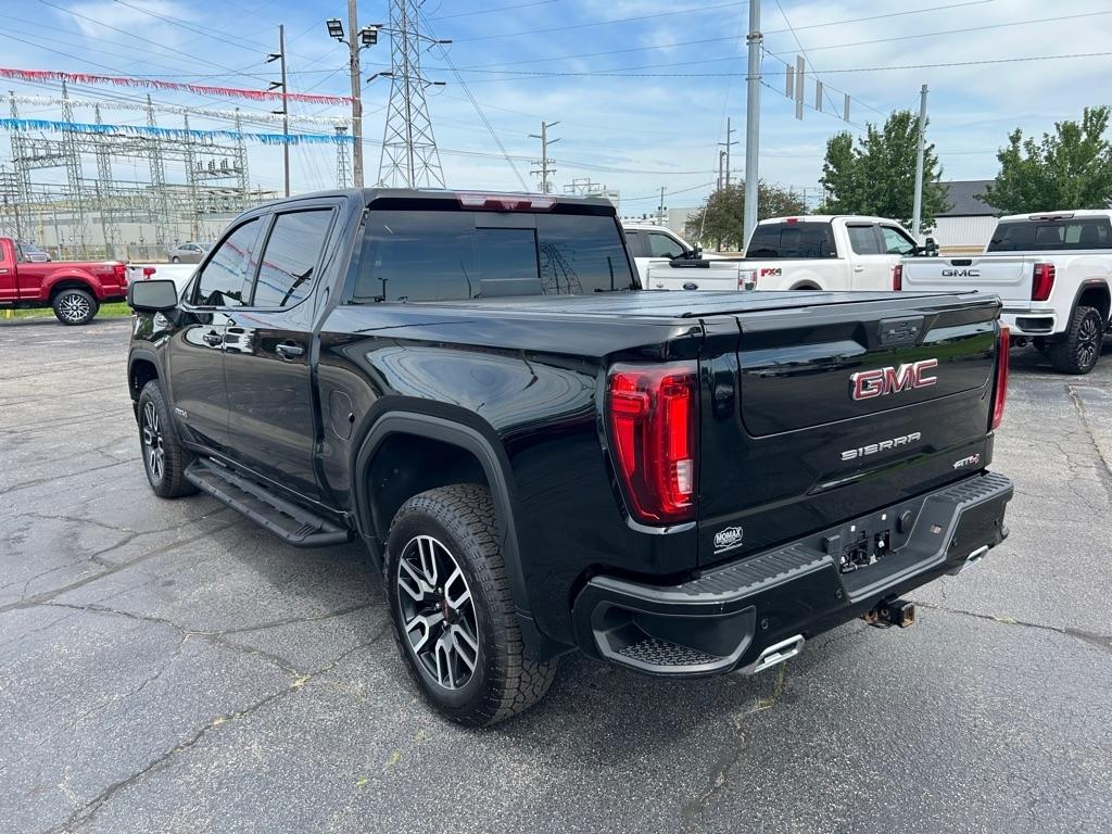 GMC Sierra 1500 AT4 Crew Cab 4WD 2022