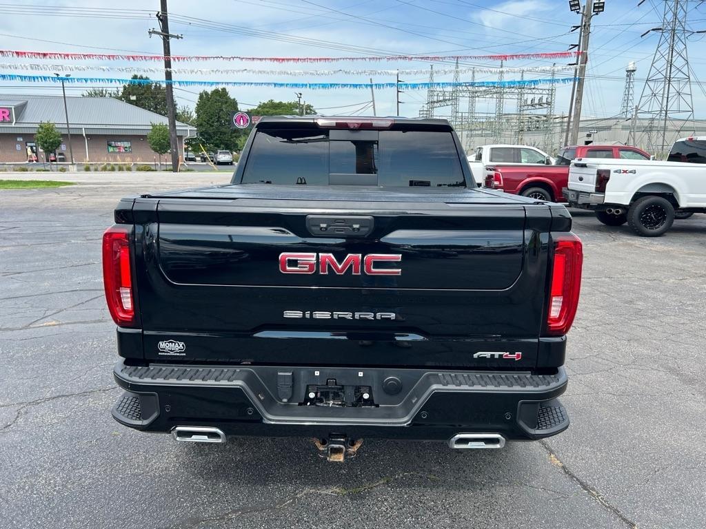 GMC Sierra 1500 AT4 Crew Cab 4WD 2022