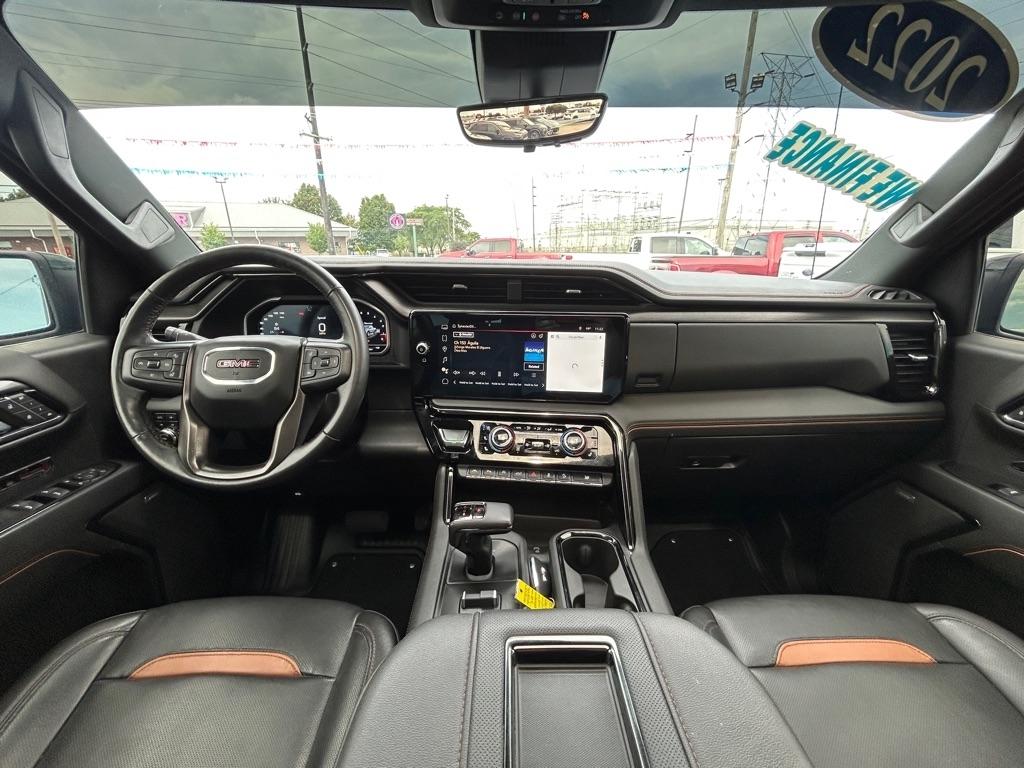 GMC Sierra 1500 AT4 Crew Cab 4WD 2022