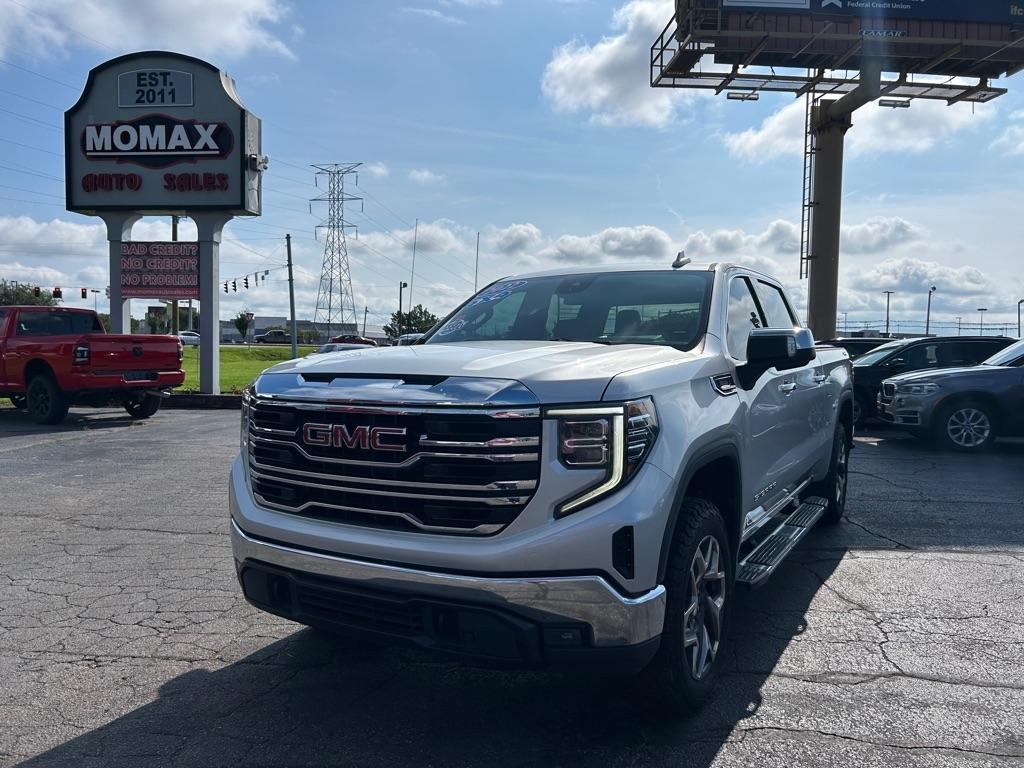 GMC Sierra 1500 SLT Crew Cab 4WD 2022