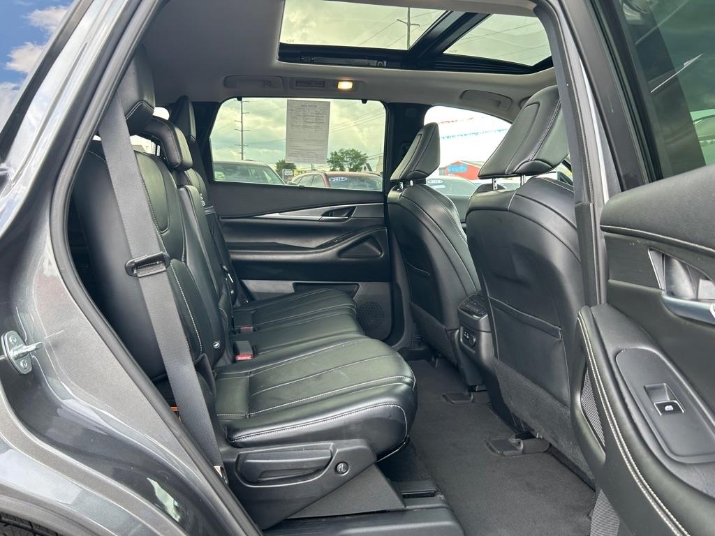 Infiniti QX60 LUXE AWD 2022