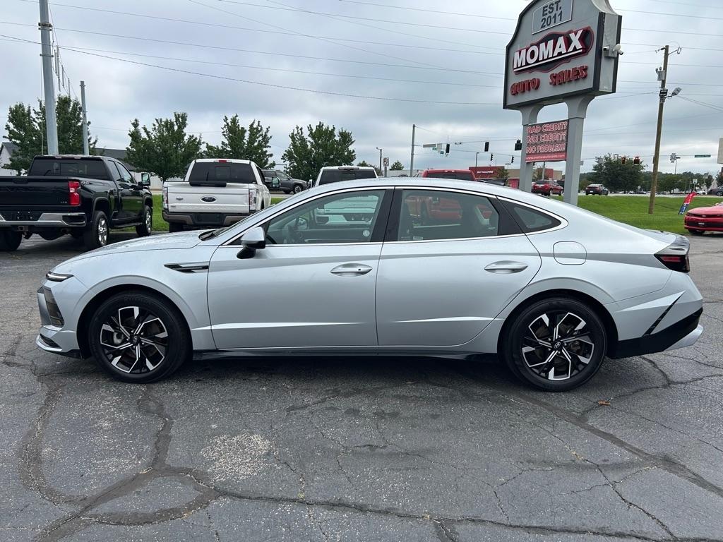 Hyundai Sonata SEL 2025