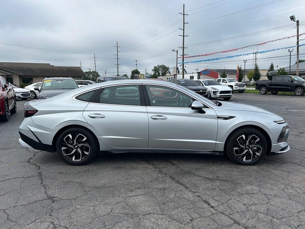 Hyundai Sonata SEL 2025