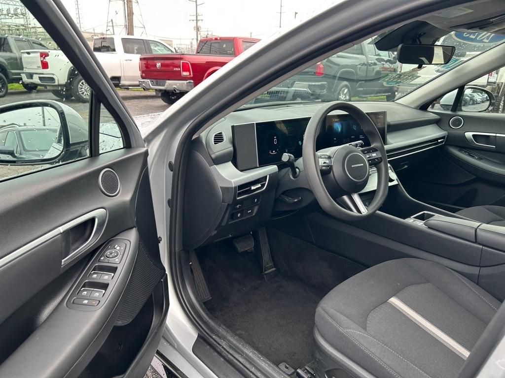Hyundai Sonata SEL 2025
