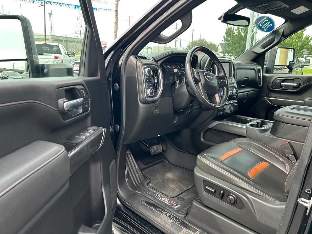 GMC Sierra 2500HD AT4 Crew Cab 4WD 2021
