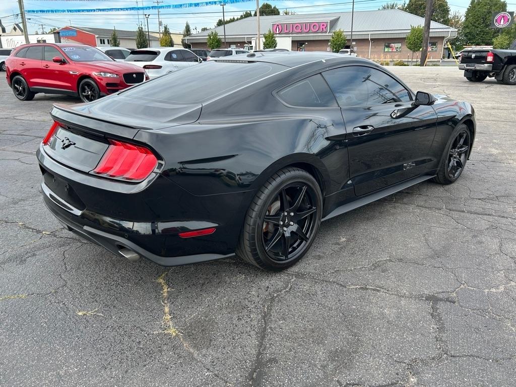Ford Mustang EcoBoost Coupe 2019