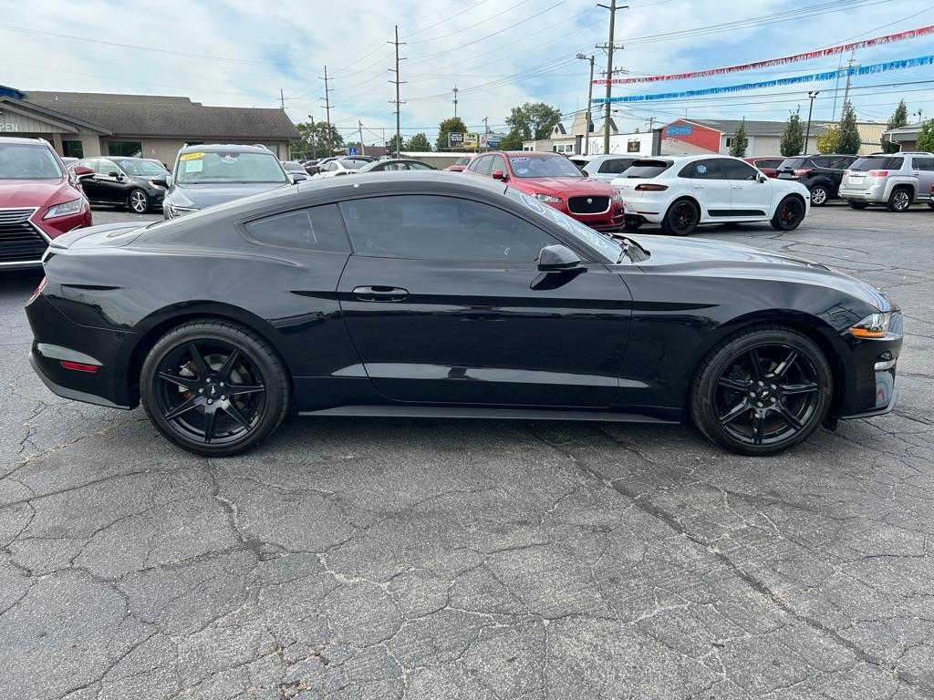 Ford Mustang EcoBoost Coupe 2019