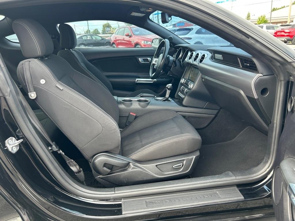 Ford Mustang EcoBoost Coupe 2019