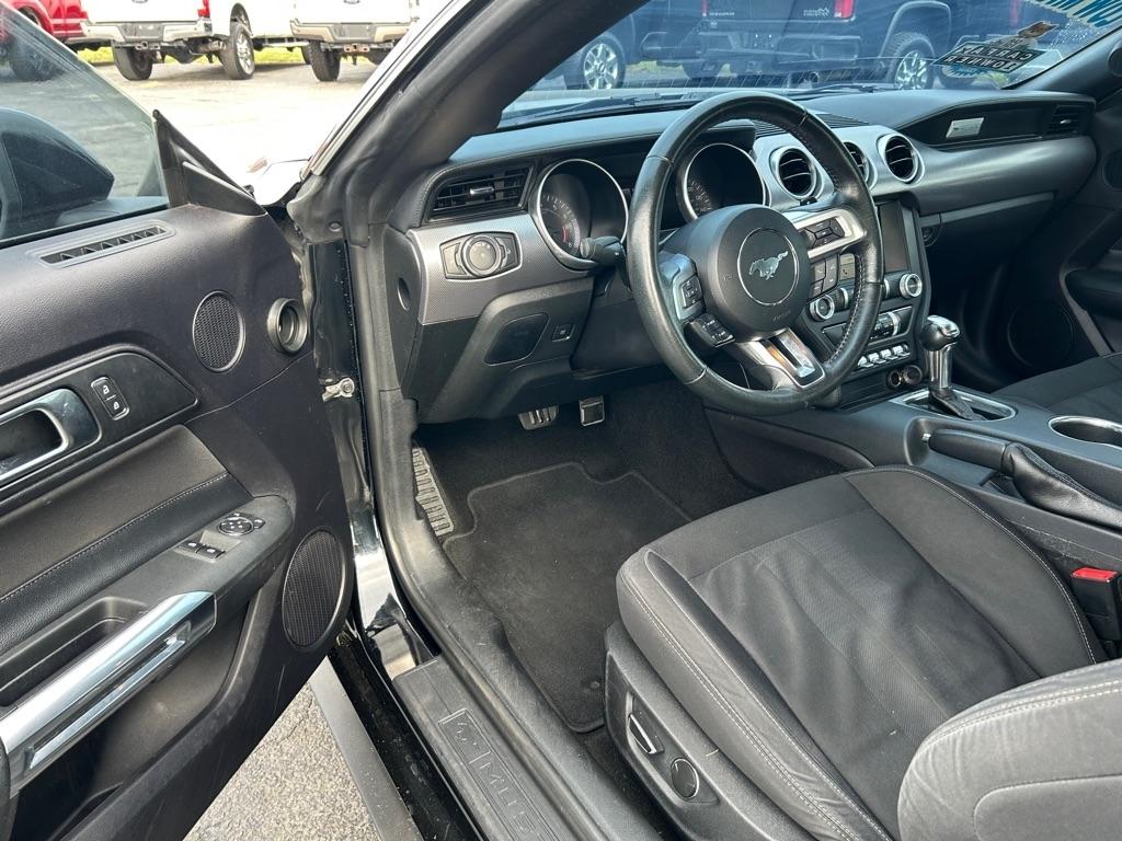 Ford Mustang EcoBoost Coupe 2019