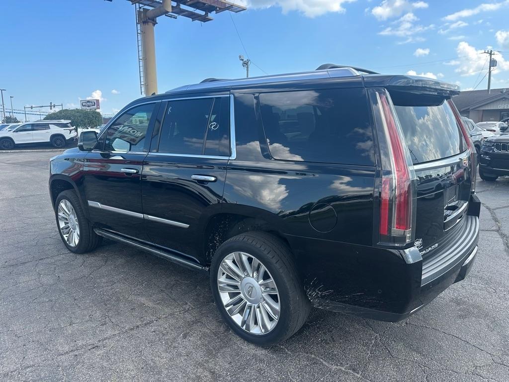 Cadillac Escalade Platinum 2WD 2019