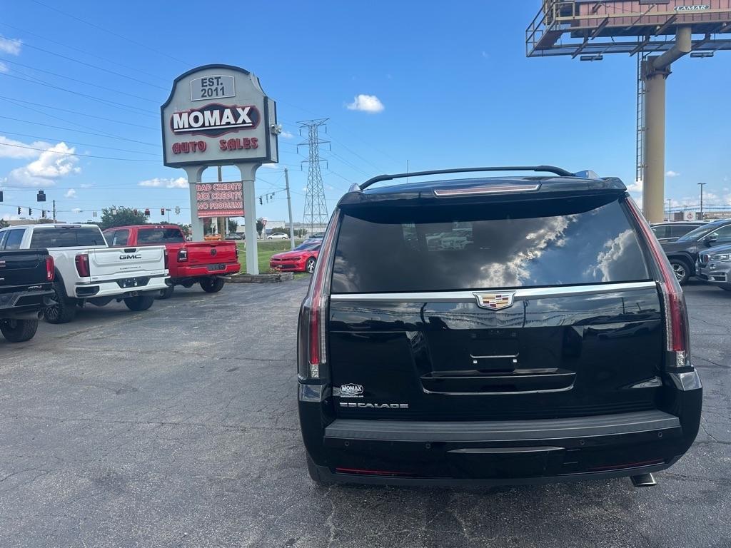 Cadillac Escalade Platinum 2WD 2019