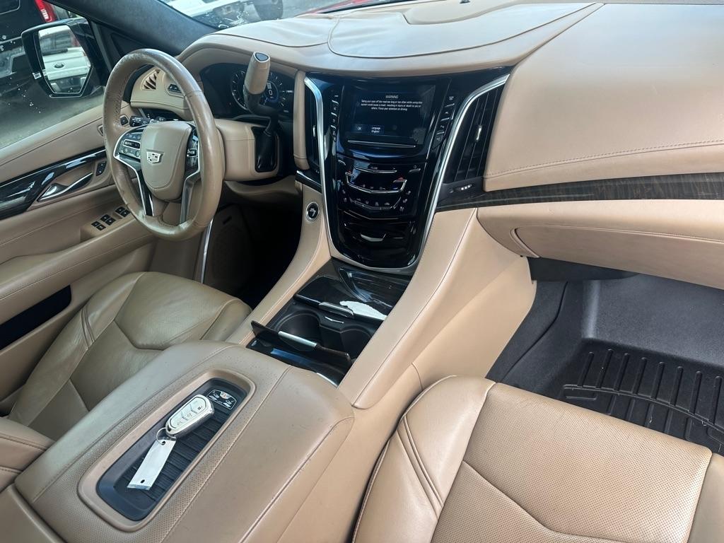 Cadillac Escalade Platinum 2WD 2019