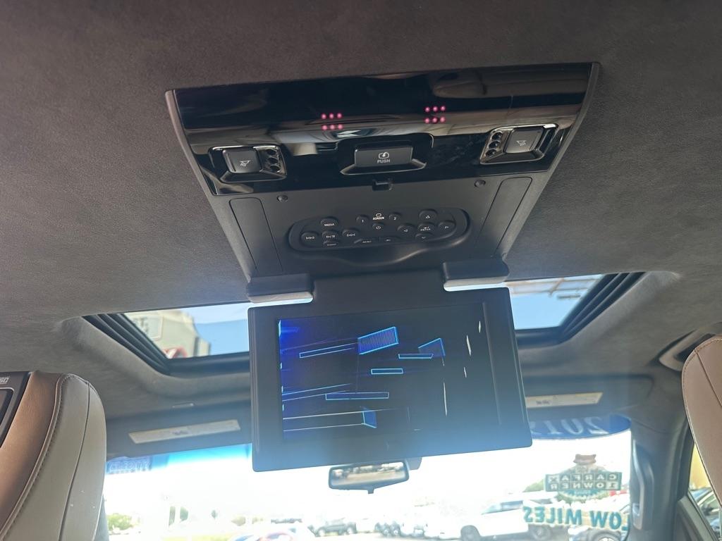 Cadillac Escalade Platinum 2WD 2019