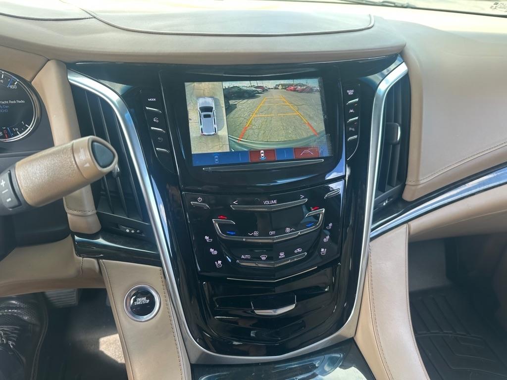 Cadillac Escalade Platinum 2WD 2019