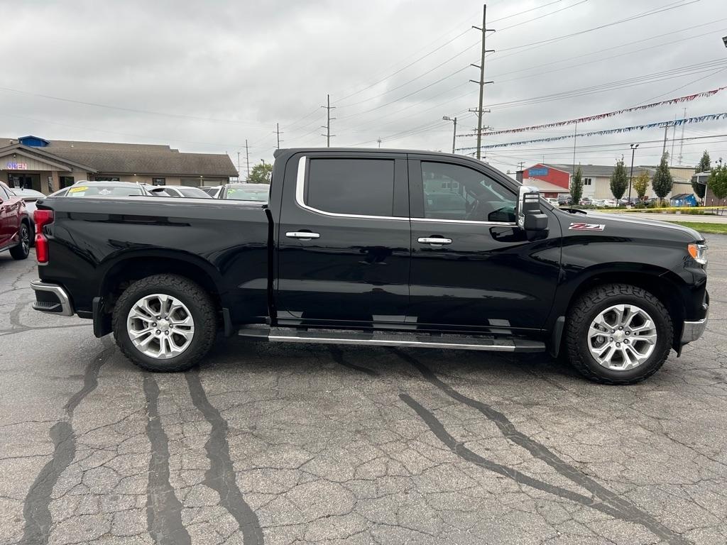 Chevrolet Silverado 1500 LTZ Crew Cab 4WD 2023