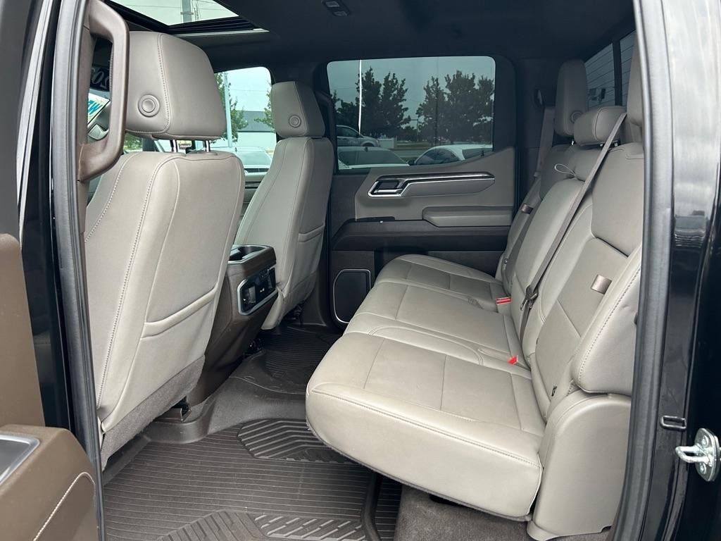 Chevrolet Silverado 1500 LTZ Crew Cab 4WD 2023