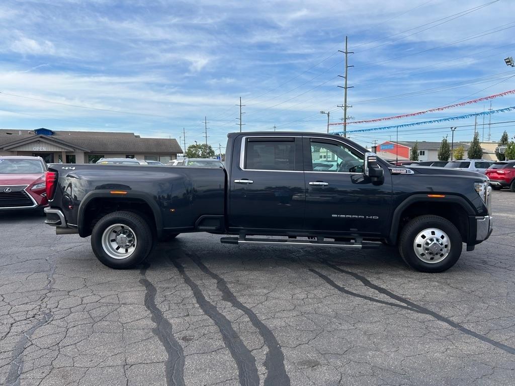 GMC Sierra 3500HD SLT Crew Cab 4WD 2024