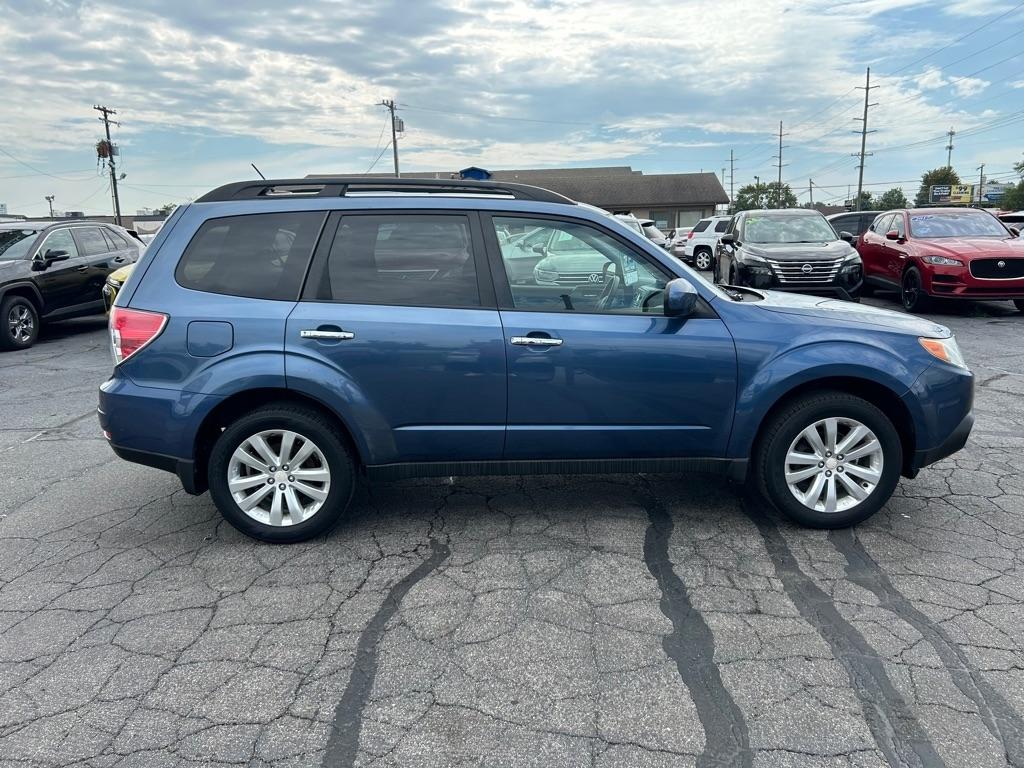 Subaru Forester 2.5X Premium 2011
