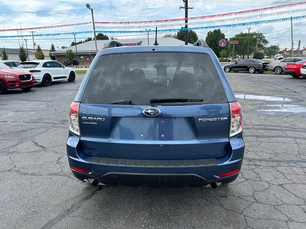Subaru Forester 2.5X Premium 2011
