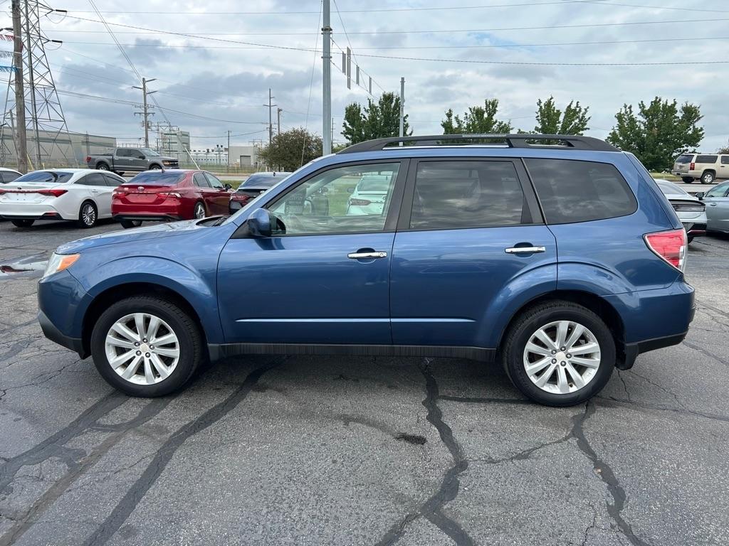 Subaru Forester 2.5X Premium 2011