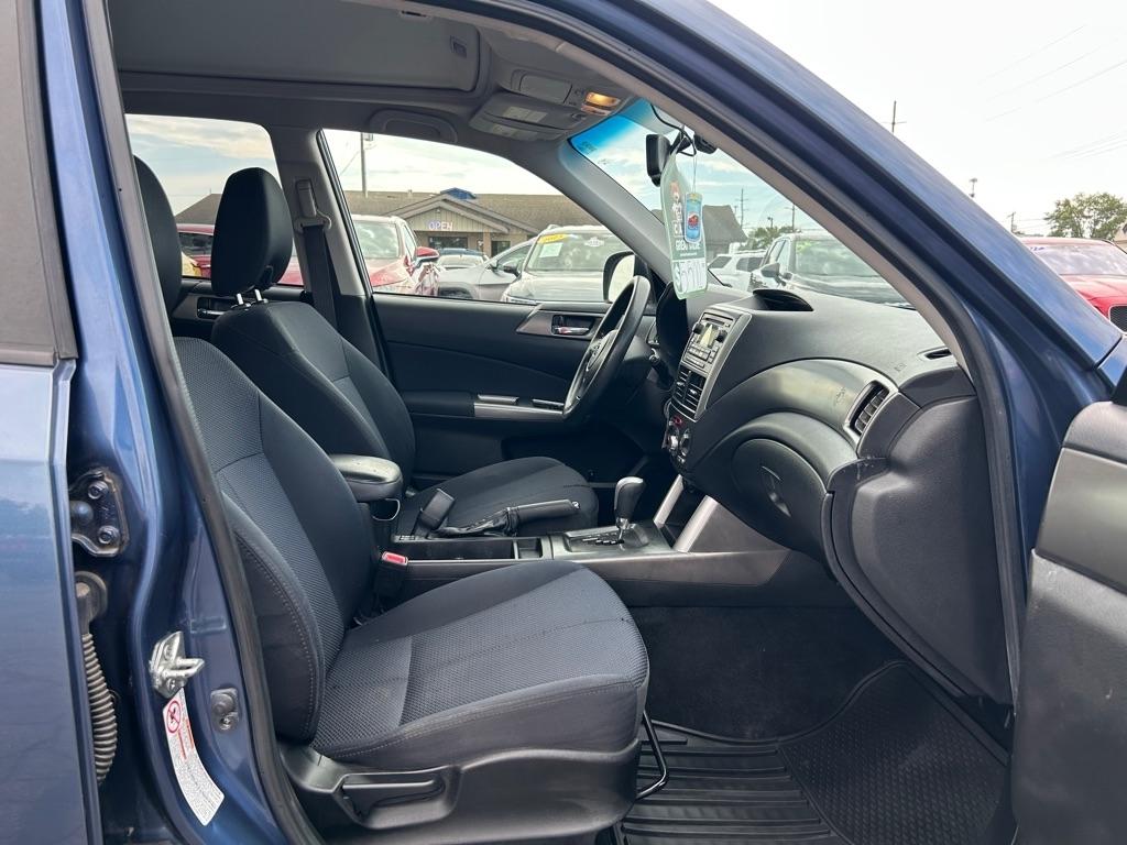 Subaru Forester 2.5X Premium 2011