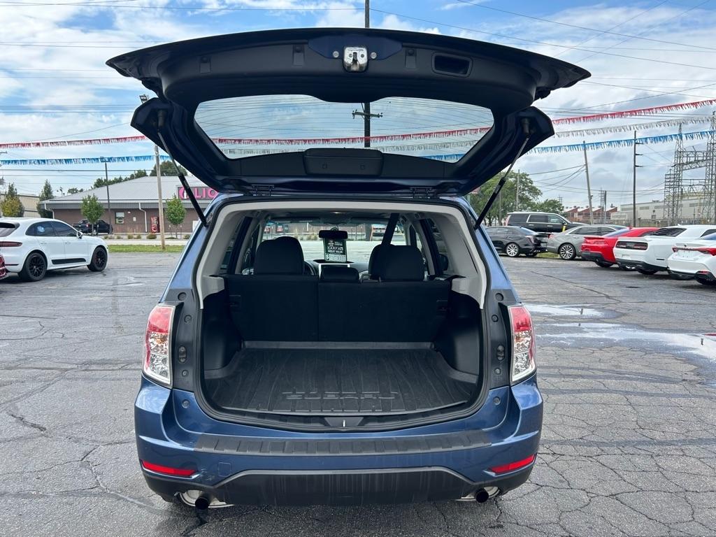 Subaru Forester 2.5X Premium 2011