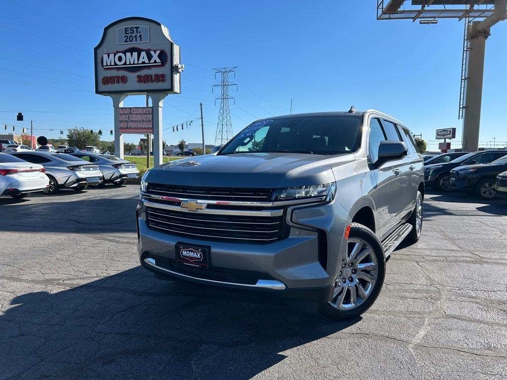Chevrolet Suburban LT 4WD 2021