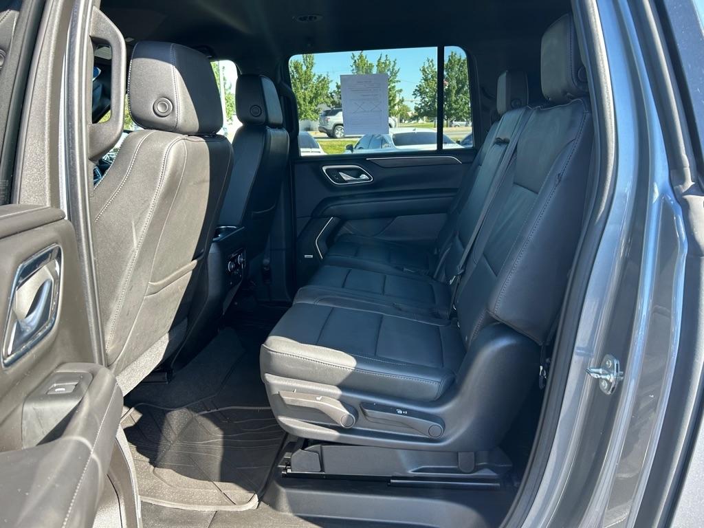 Chevrolet Suburban LT 4WD 2021