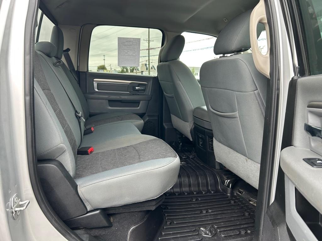 RAM 1500 SLT Crew Cab SWB 4WD 2018