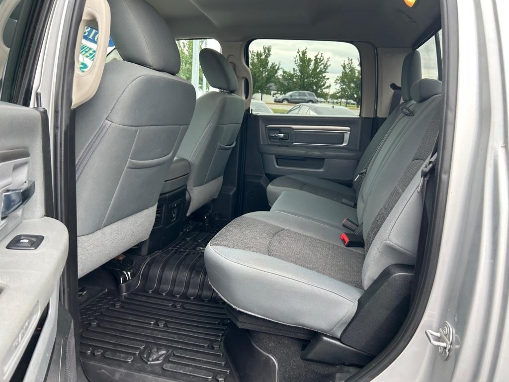 RAM 1500 SLT Crew Cab SWB 4WD 2018