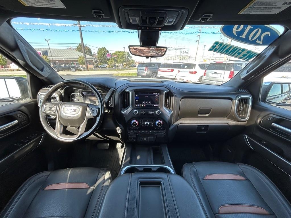 GMC Sierra 1500 AT4 Crew Cab Long Box 4WD 2019